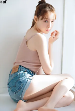 特林德尔玲奈性感撩人写真图片