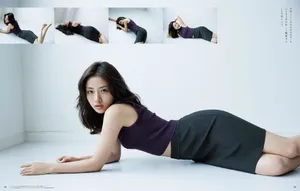 石原里美日杂封面写真图片