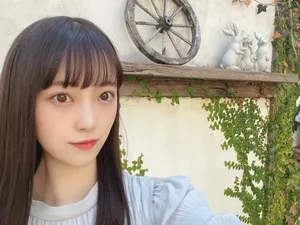 堀未央奈甜美自拍照图片_2