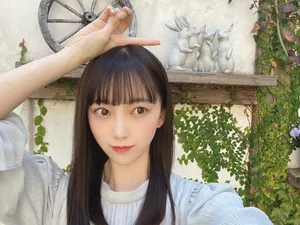 堀未央奈甜美自拍照图片_4