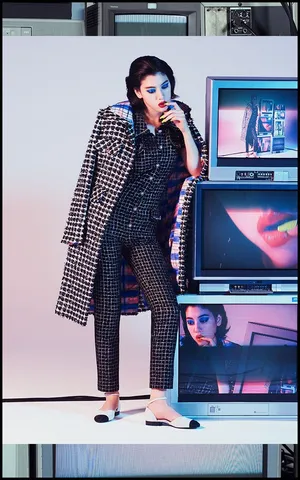 三吉彩花复古女郎艺术写真_6