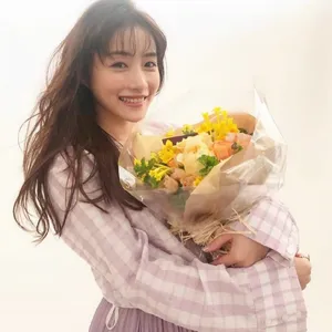 石原里美甜美俏丽写真图片_1