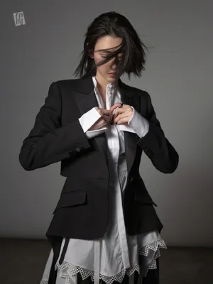三吉彩花时尚大片写真图片_3