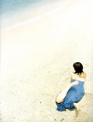 长泽雅美海边清纯养眼写真图片_2
