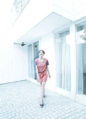 长泽雅美清纯街拍写真图片_6