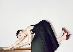 水原希子怪诞时尚大片写真图片_3