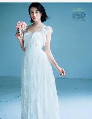 三吉彩花性感婚纱写真图片