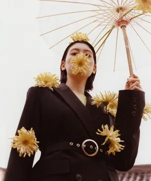 三吉彩花短发艺术大片写真图片_4