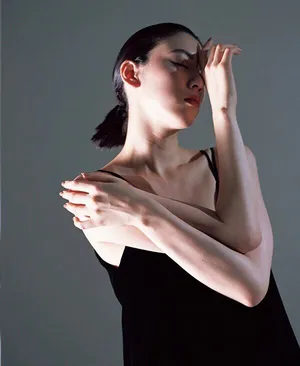三吉彩花性感艺术写真图片_5