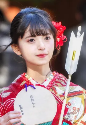斋藤飞鸟成人礼和服照图片_5