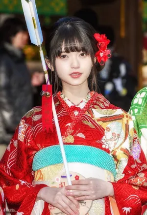斋藤飞鸟成人礼和服照图片_7