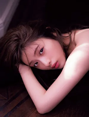 石原里美甜美性感写真图片