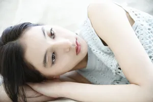 日本女星新木优子唯美养眼写真图片_2