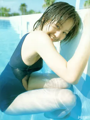 堀北真希户外夏日清新写真_6