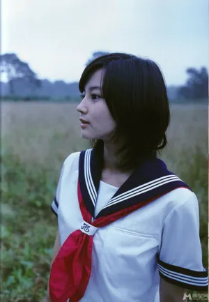 堀北真希校服清纯图片