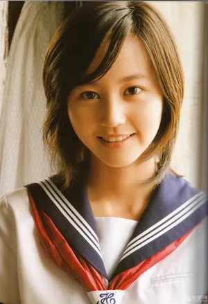 美女堀北真希校服图片_1