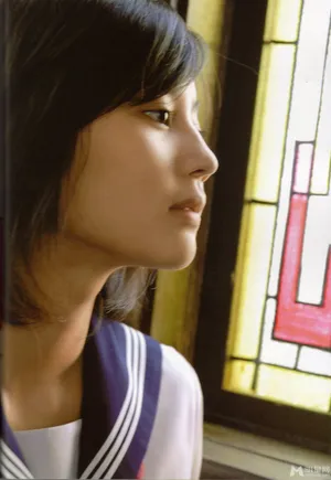 美女堀北真希校服图片_2