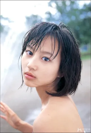 堀北真希清纯写真图片_4