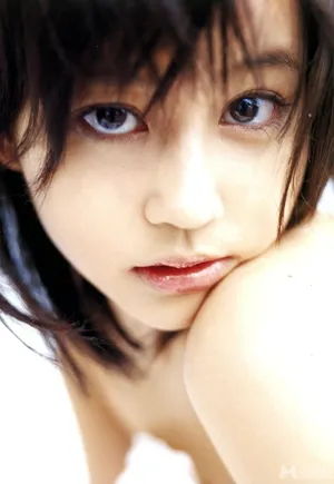 动人美女堀北真希高清性感写真_4