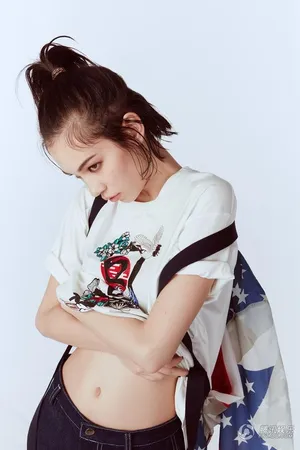 水原希子最新大片写真,清新耍酷_4