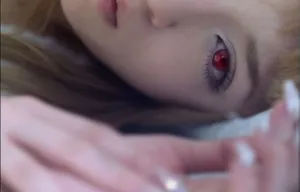 滨崎步每首mv的好看的画面截图_2