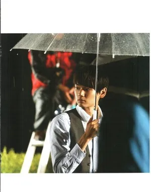 古川雄辉《一吻定情》大结局 雨夜拥吻 花絮照公开_2