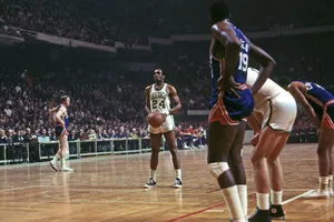 NBA名人堂“Mr.Clutch”萨姆·琼斯球星图片_3