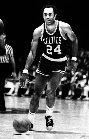 NBA名人堂“Mr.Clutch”萨姆·琼斯球星图片_7