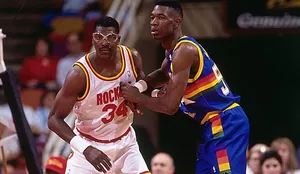 NBA名人堂“穆大叔”迪肯贝·穆托姆博球星图片_4
