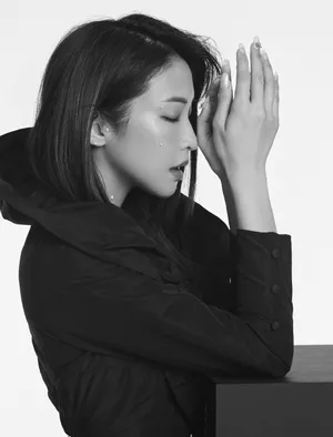 袁咏琳时尚杂志写真大片第1张