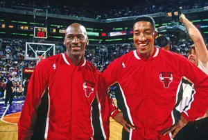 NBA名人堂“蝙蝠侠”斯科蒂·皮蓬球星图片_1