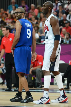 NBA名人堂“法国跑车”托尼·帕克球星图片_8