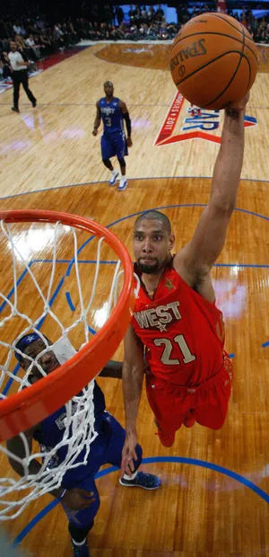 NBA名人堂“石佛”蒂姆·邓肯球星图片_13