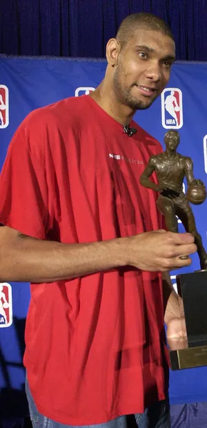 NBA名人堂“石佛”蒂姆·邓肯球星图片_18