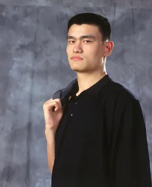 NBA名人堂“小巨人”姚明球星图片_17