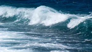 高清海浪图片大全_2