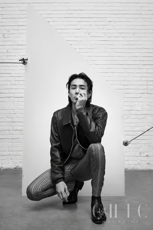 李承铉熟男魅力帅气写真_5