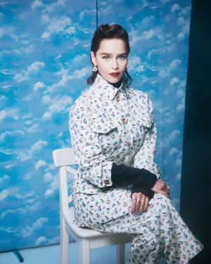 “龙妈”艾米莉亚·克拉克封面大片写真图片_4