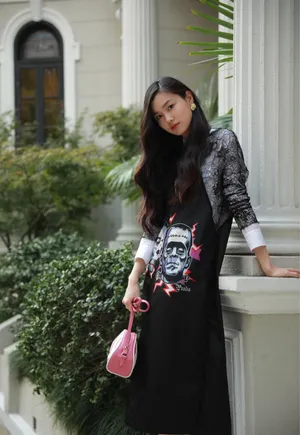 陈瑜高挑身材性感图片