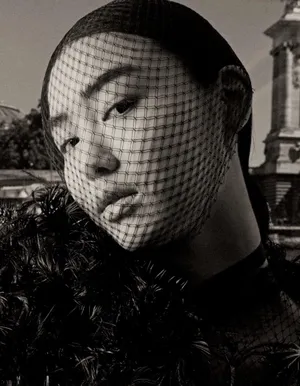 模特陈瑜黑色面纱性感迷人写真_4