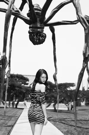 李诗颖文艺黑白写真图片_6