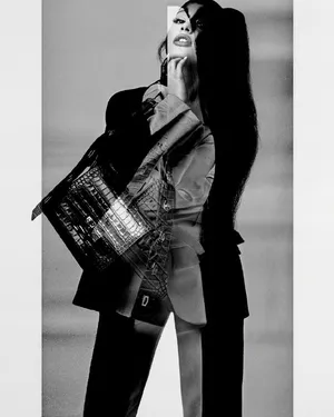 “A妹”爱莉安娜·格兰德封面大片写真图片_5