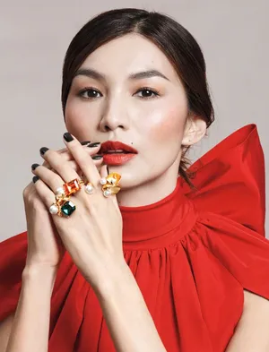 嘉玛·陈全新性感杂志封面写真图片