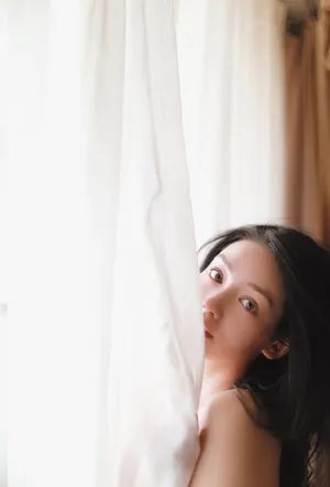 李诗颖性感温婉写真图片_3
