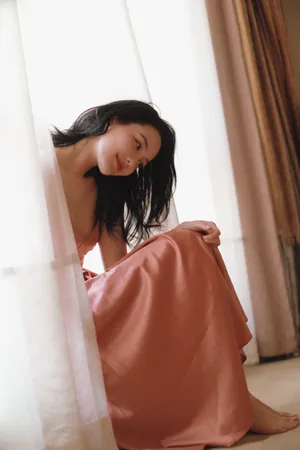 李诗颖性感温婉写真图片_4