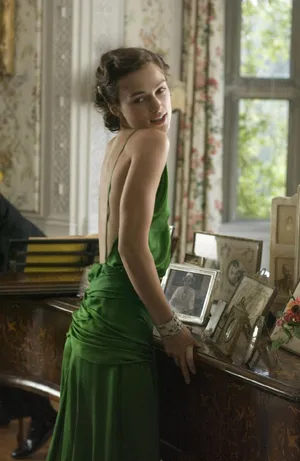 演员凯拉·奈特莉KeiraKnightley复古性感图片_4