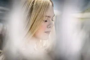 艾丽·范宁清新少女风甜美写真图片_2