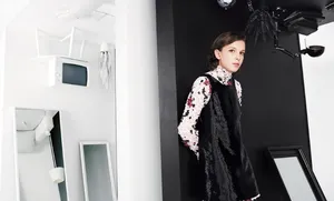 “小11”米莉·博比·布朗唯美时尚杂志大片写真图片_8