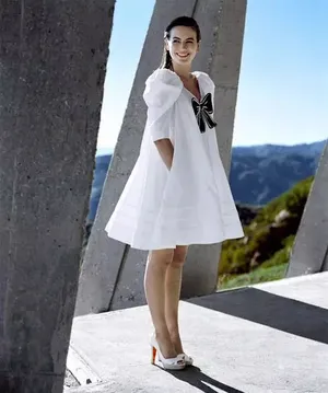 卡米拉·贝勒 Camilla Belle户外唯美写真图片_7
