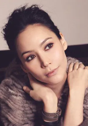 阿曼达·斯特朗Amanda Strang性感写真图片